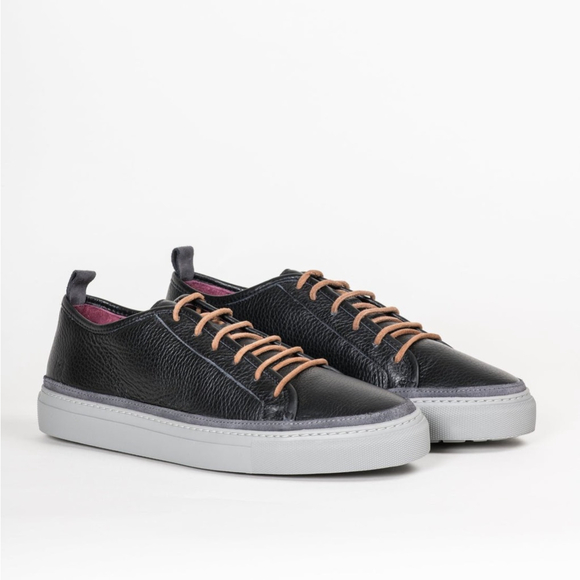 Shoes - Noah Waxman Perry Low-top Sneakers